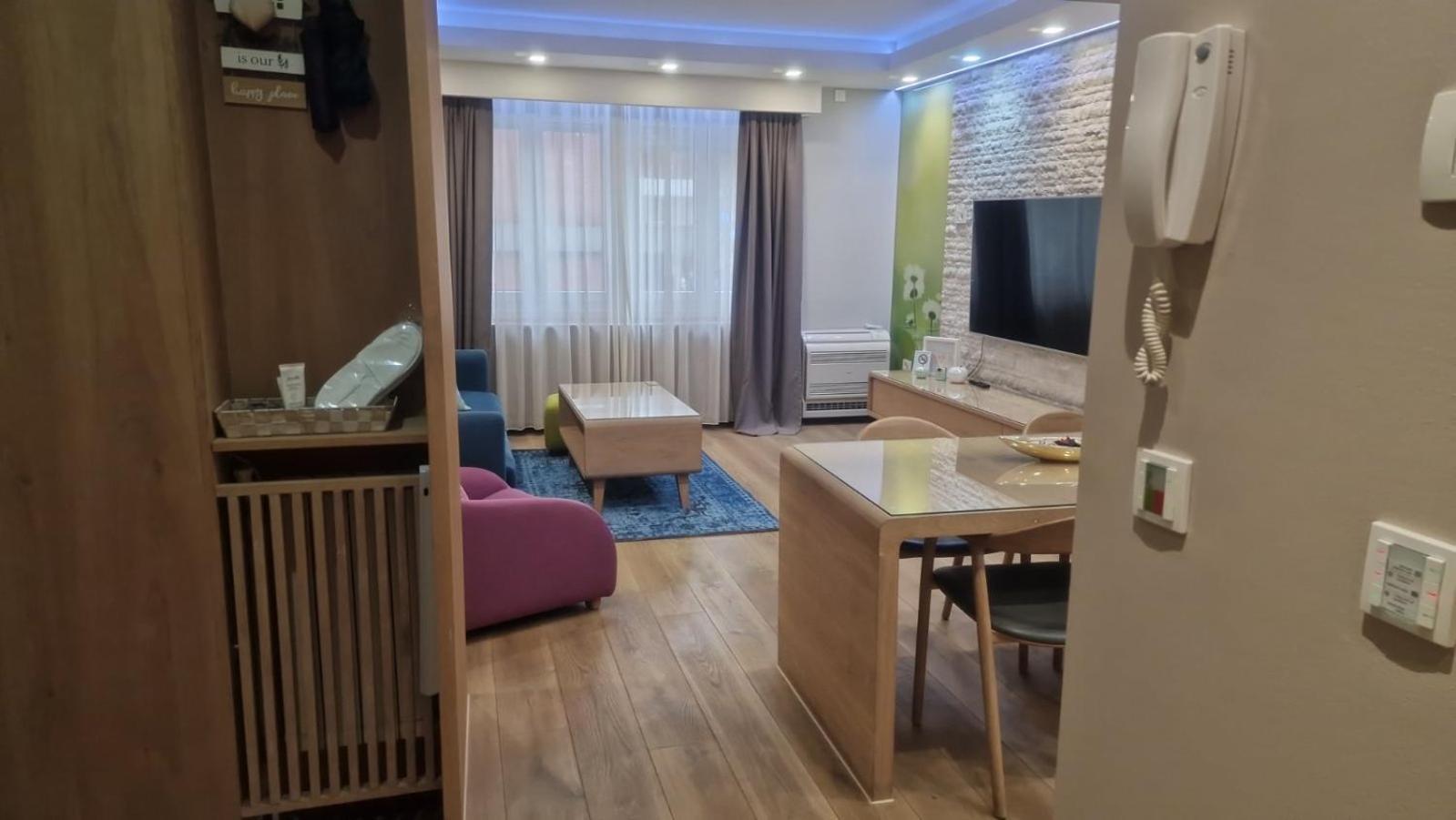 City Center Apartment Sarajevo Accross Bbi Shopping Mall Esterno foto
